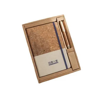 Personalisierbares Notizbuch aus Holz für Firmenkunden