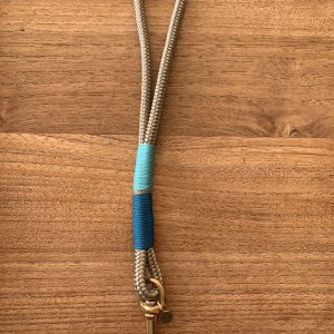 NITA Schlüsselkette Segeltau Tan mit Karabineranhänger