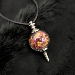 Seraphin Collier Witch Glass Rose Necklace