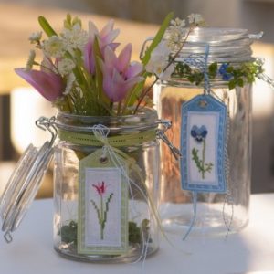 Frühlingsblumen mit Anhänger